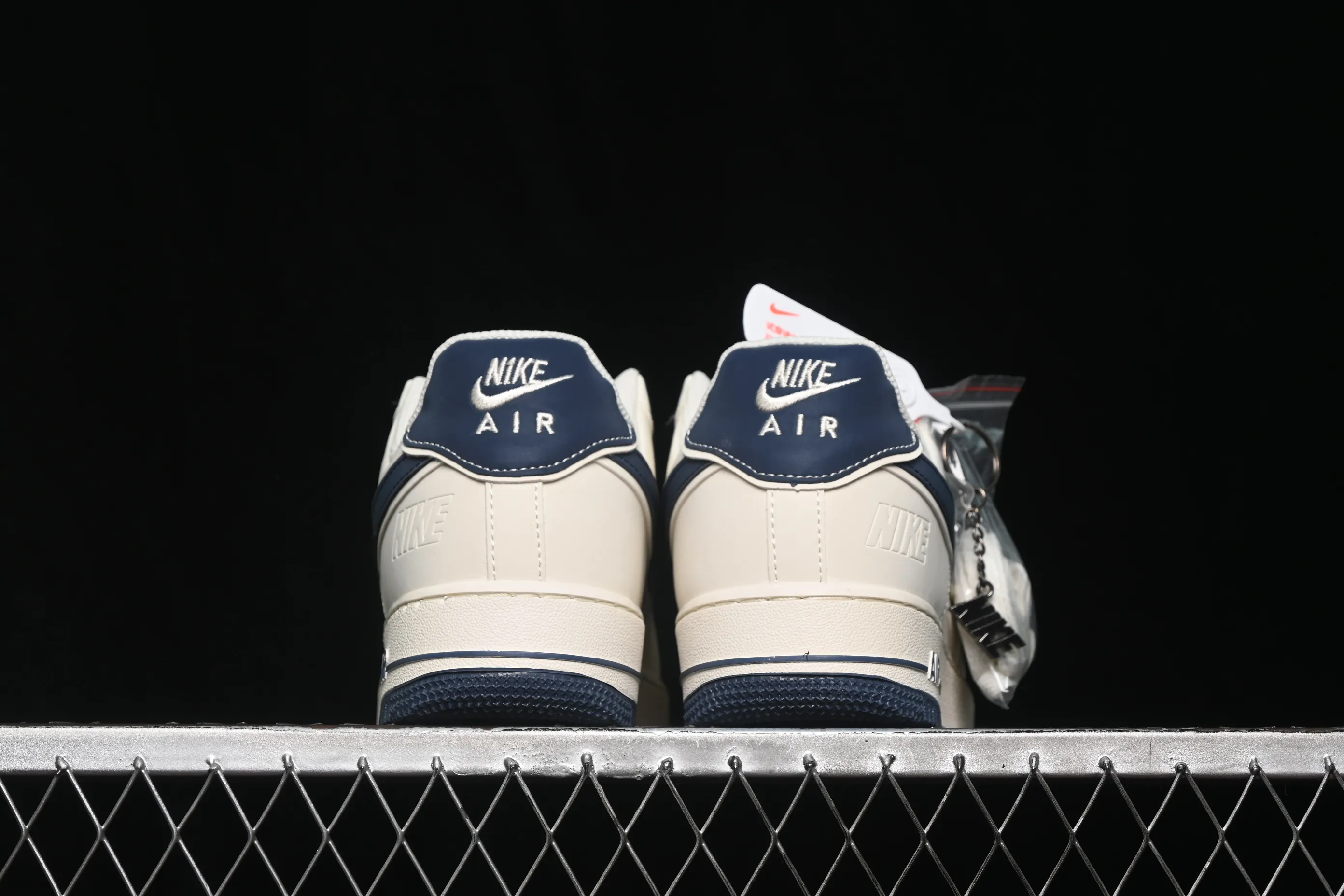 All categories Nk Air Force 1 Air Force series Nk Air Force 1 Low Air Force low-top Nike Air Force 1'07 Low joint model Air Force 1 low-top casual sneakers DD1982-351